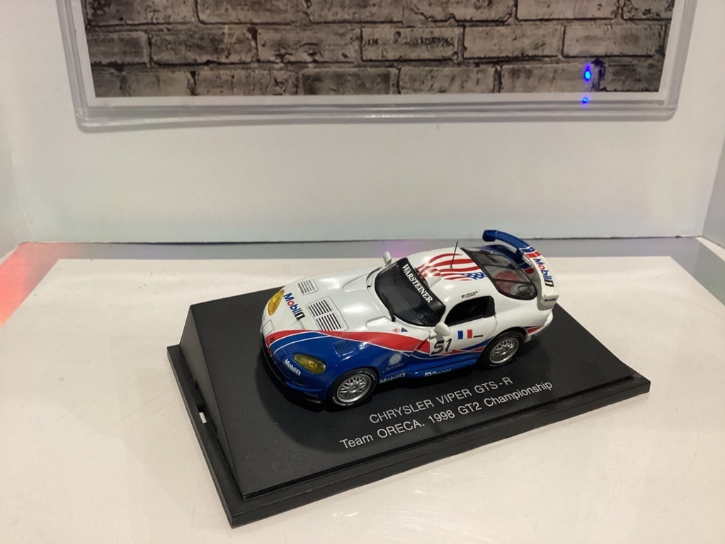 1:43 UNIVERSAL HOBBIES VIPER GTS-R TEAM ORECA 1998 GT2 CHAMPIONSHIP image
