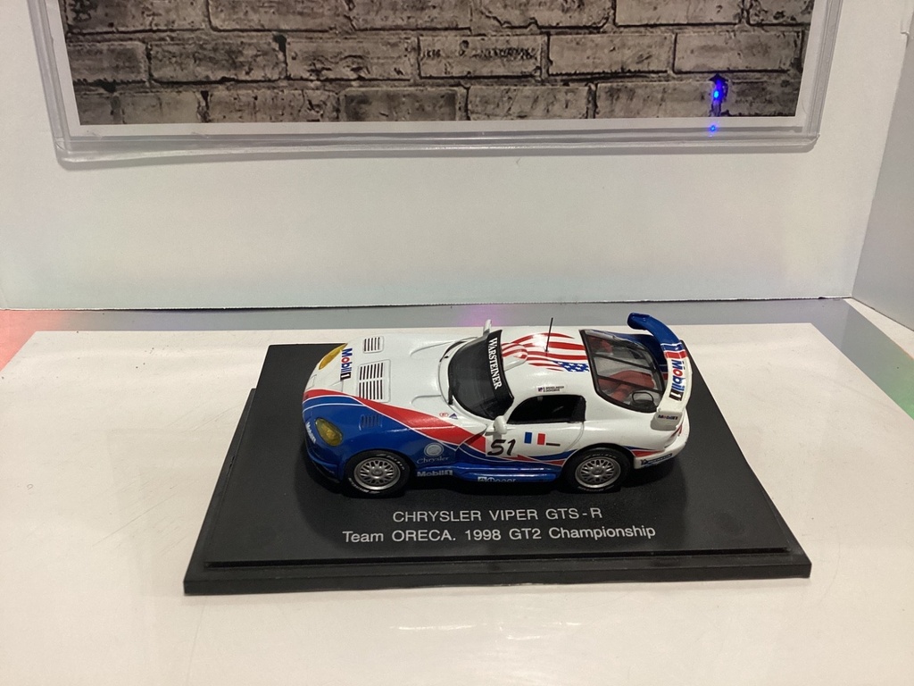 1:43 UNIVERSAL HOBBIES VIPER GTS-R TEAM ORECA 1998 GT2 CHAMPIONSHIP image