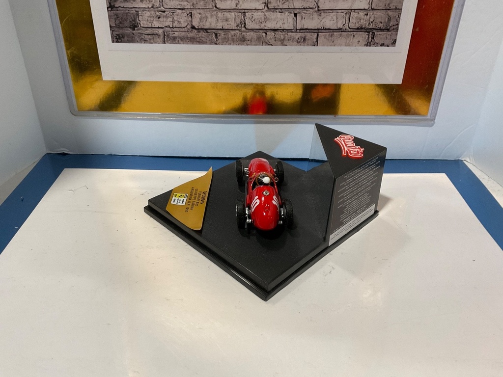 1:43 QUARTZO QFC99014 FERRARI 625 GIUSEPPE FARINA ARGENTINA G.P. 1955 image