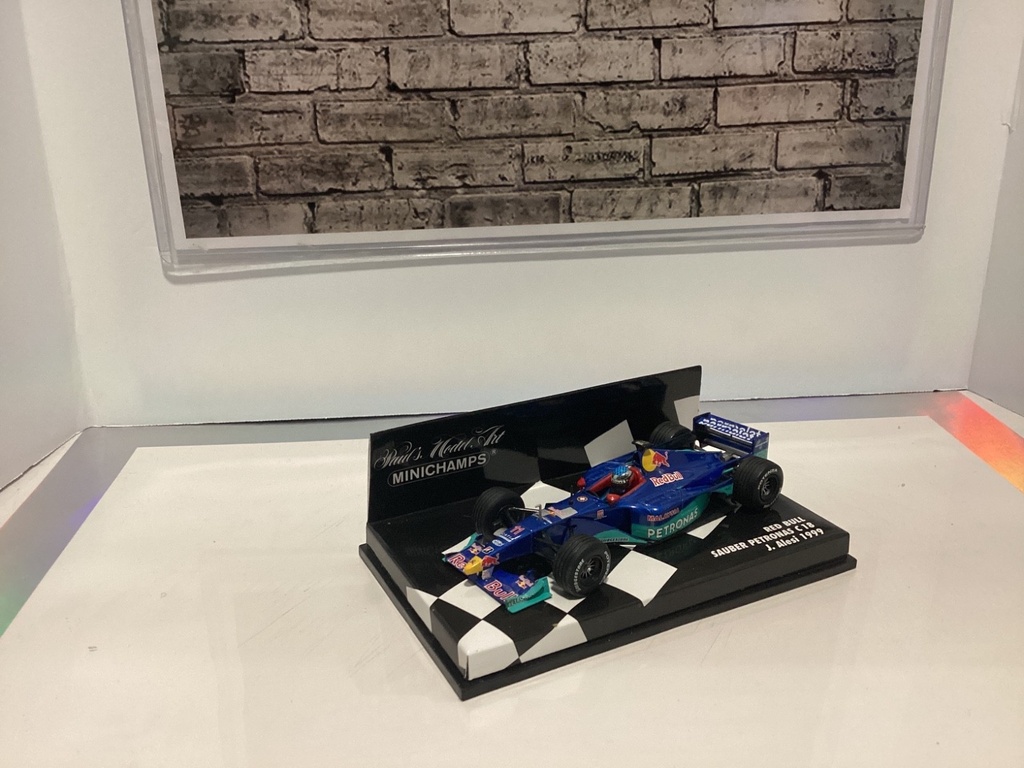 1:43 MINICHAMPS F1 RED BULL SAUBER PETRONAS C 18 J. ALESI 1999 image