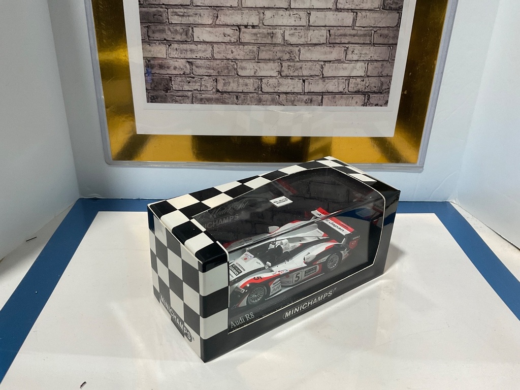 1:43 MINICHAMPS RALLYCAR Audi R8 #5 image