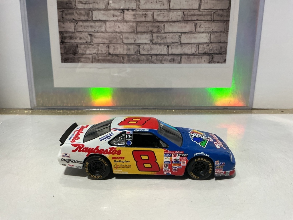 1:43 Quartizo Ford Thunderbird #8 image