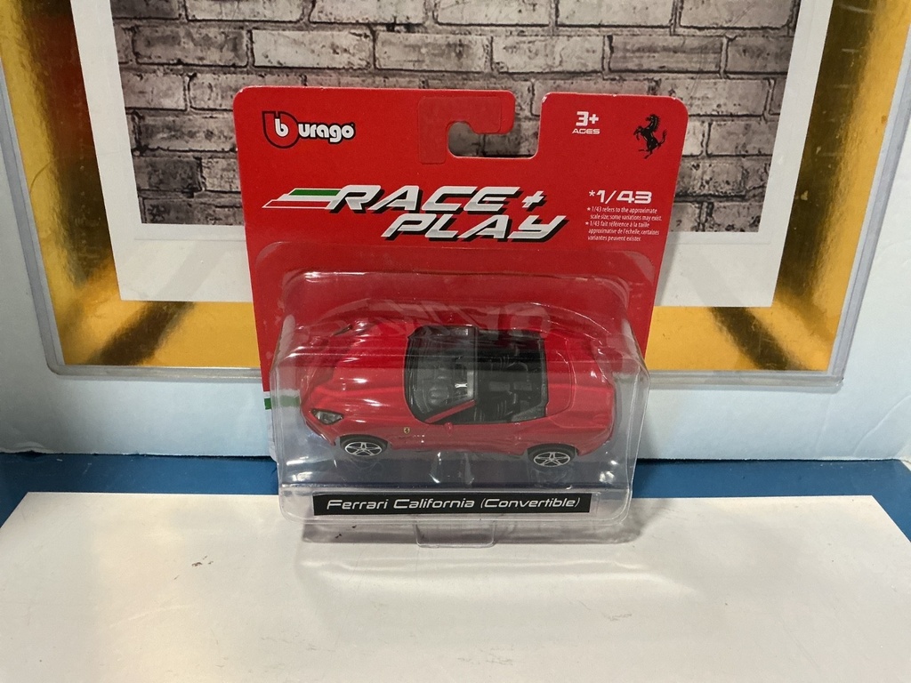 BURAGO 1:43 FERRARI CAIFORNIA CONVERTIBLE image