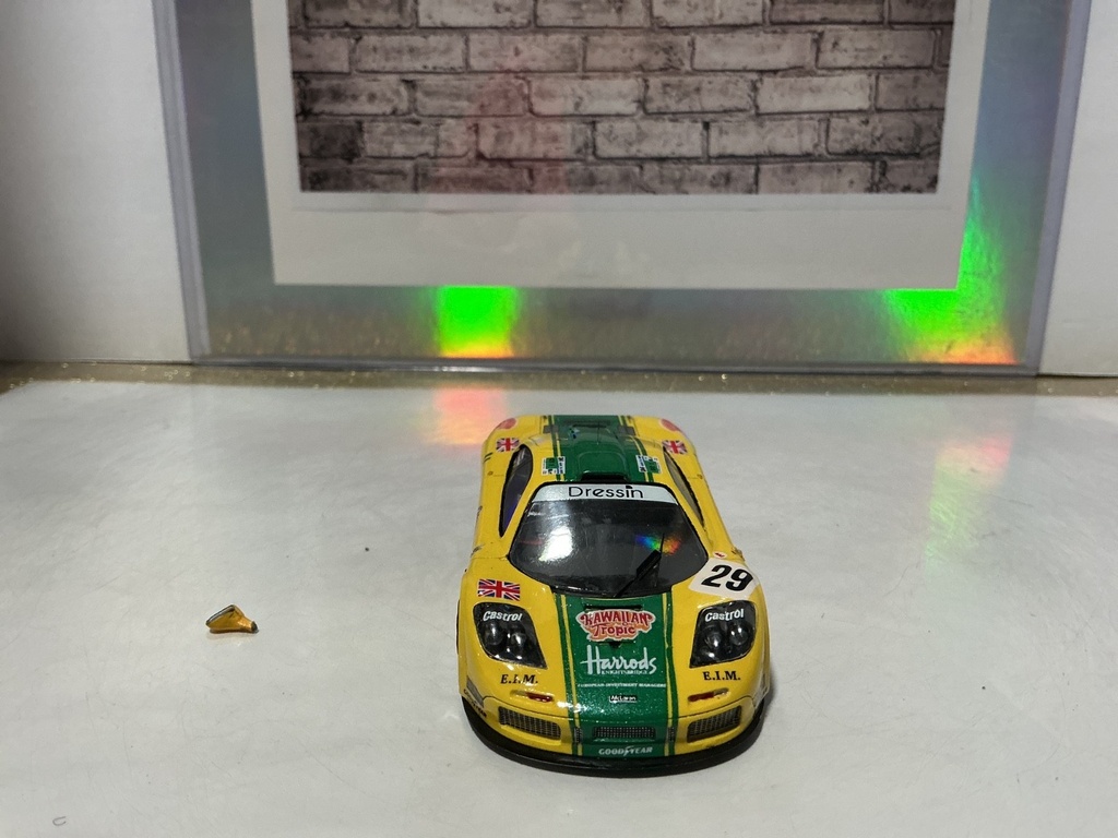 1:43 Provence Moulage Made in France Maquette P. Cornu McLaren F1 #29 *BROKEN image