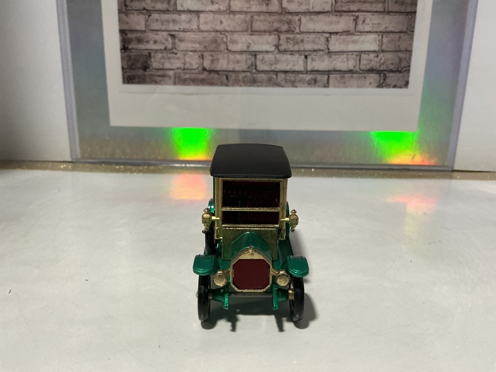 1:43 Models of Yesteryear Made in England 1910 Benz Limousine Y-3 image