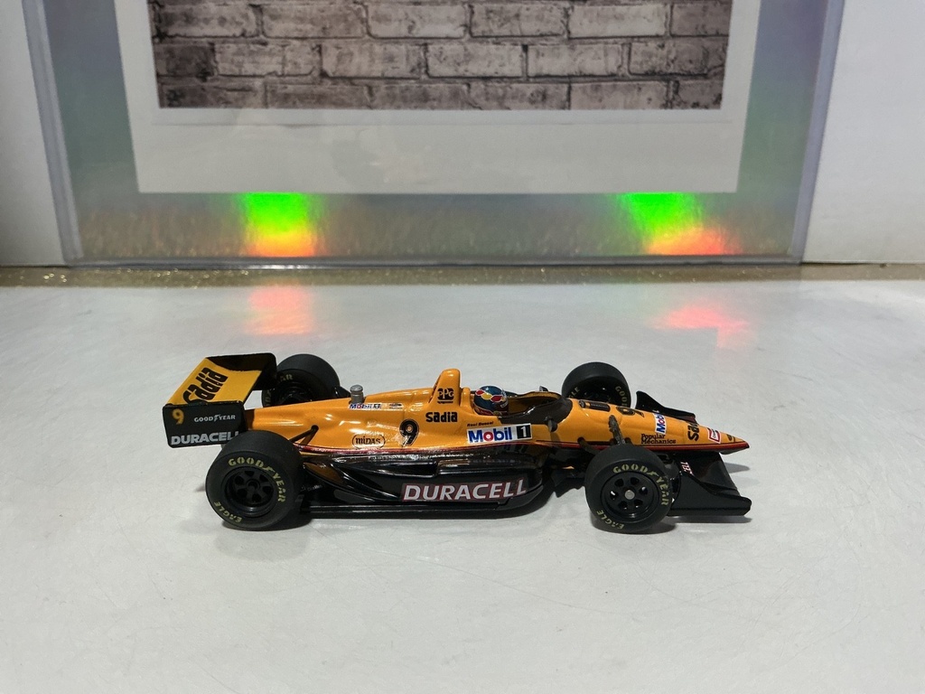 1:43 Minichamps Lola Indycar #9 Raul Boesel image