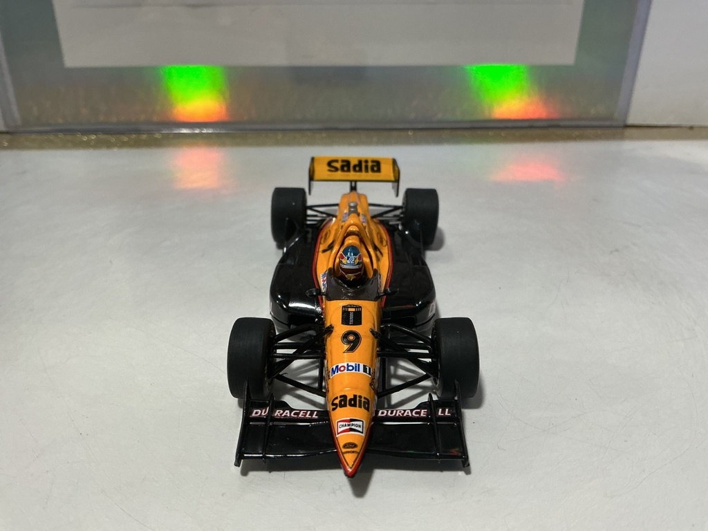 1:43 Minichamps Lola Indycar #9 Raul Boesel image