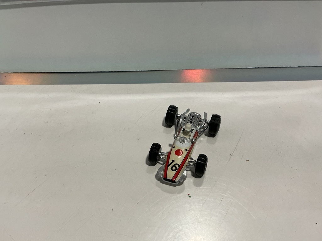 CHAMPION 1:43 MADE IN FRANCE HONDA F1 RA 301 image