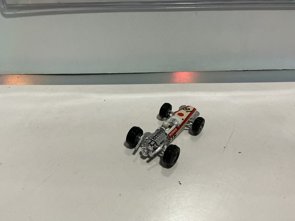 CHAMPION 1:43 MADE IN FRANCE HONDA F1 RA 301 image