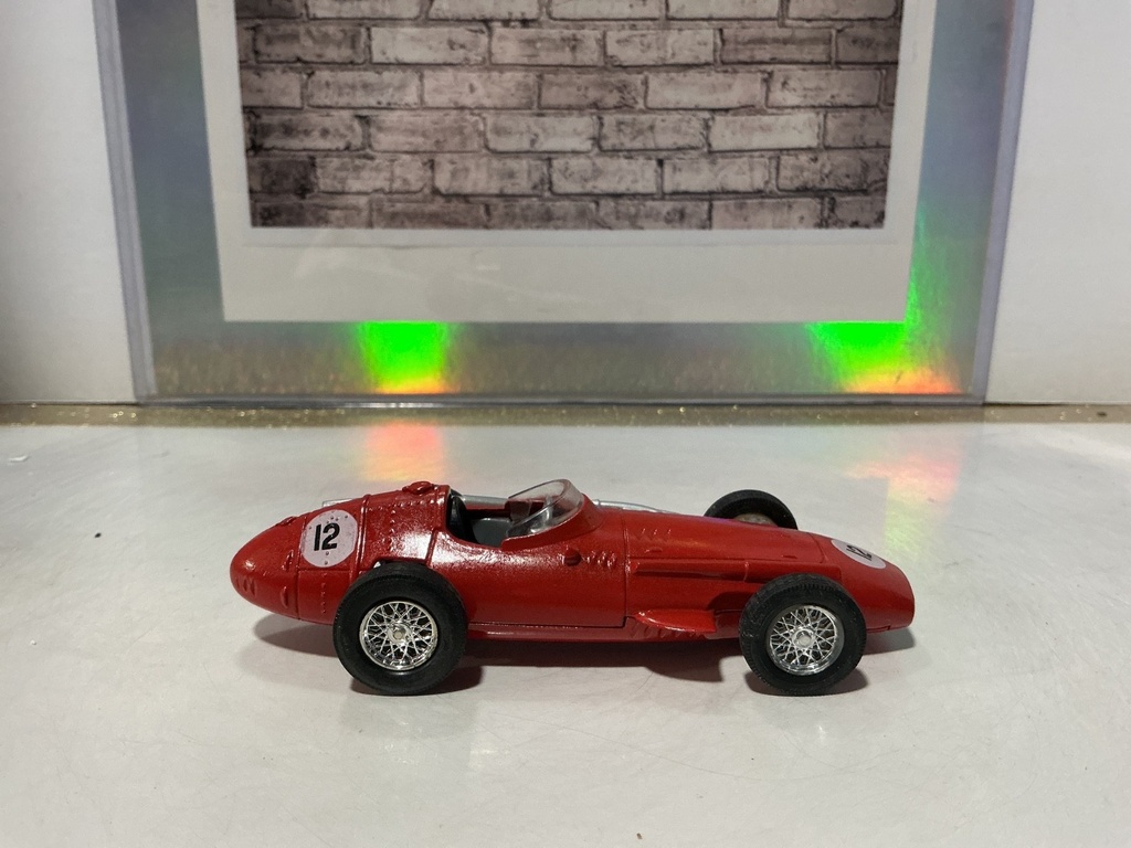 1:43 Match Box Models of Yesteryear Made in England Y-10 1967 Maserati 250F #12 image