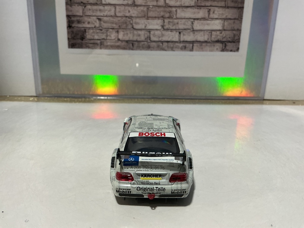1:43 Minichamps Mercedes-Benz CLK V8 #18 image