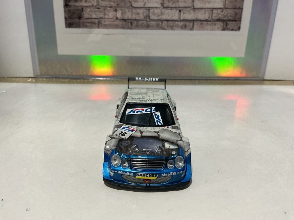 1:43 Minichamps Mercedes-Benz CLK V8 #18 image