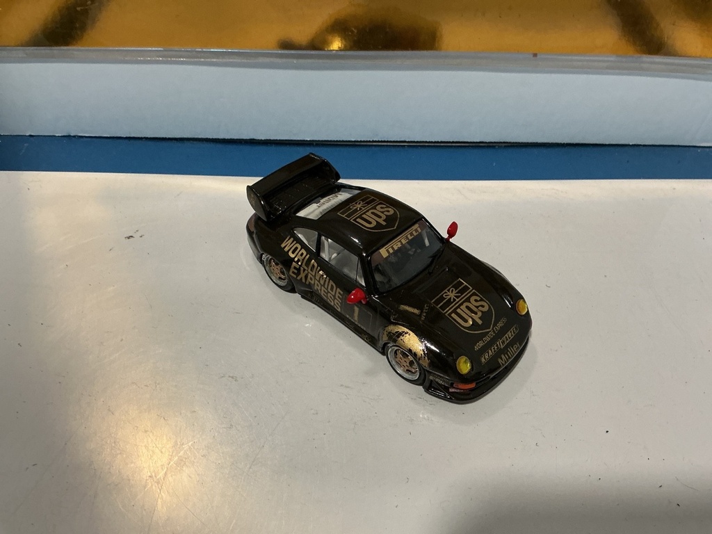 VITESSE 1:43 WORLDWIDE EXPRESS #1 image