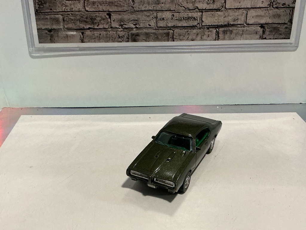 ERTL 1:43 1968 PONTIAC G.T.O. NUMBER 15 IN SERIES image
