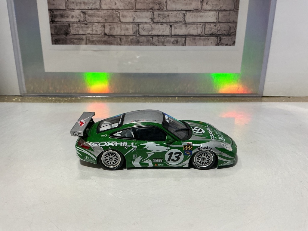 1:43 Minichamps Porsche 911 GT3 Foxhill #13 image