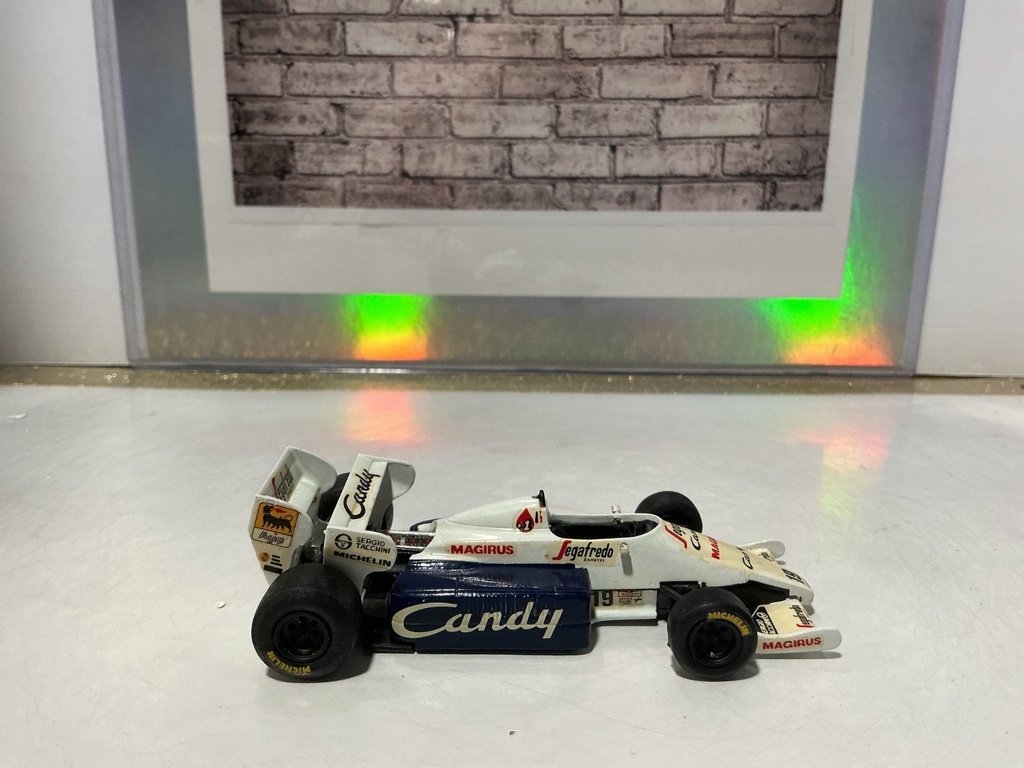 1:43 The Racing Line Made in England Toleman TG 184 #19 image