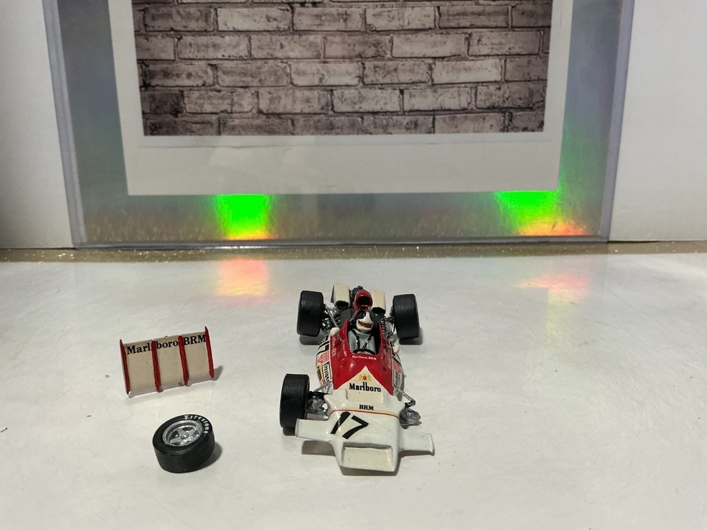 1:43 Marlboro BRM #17 *BROKEN image