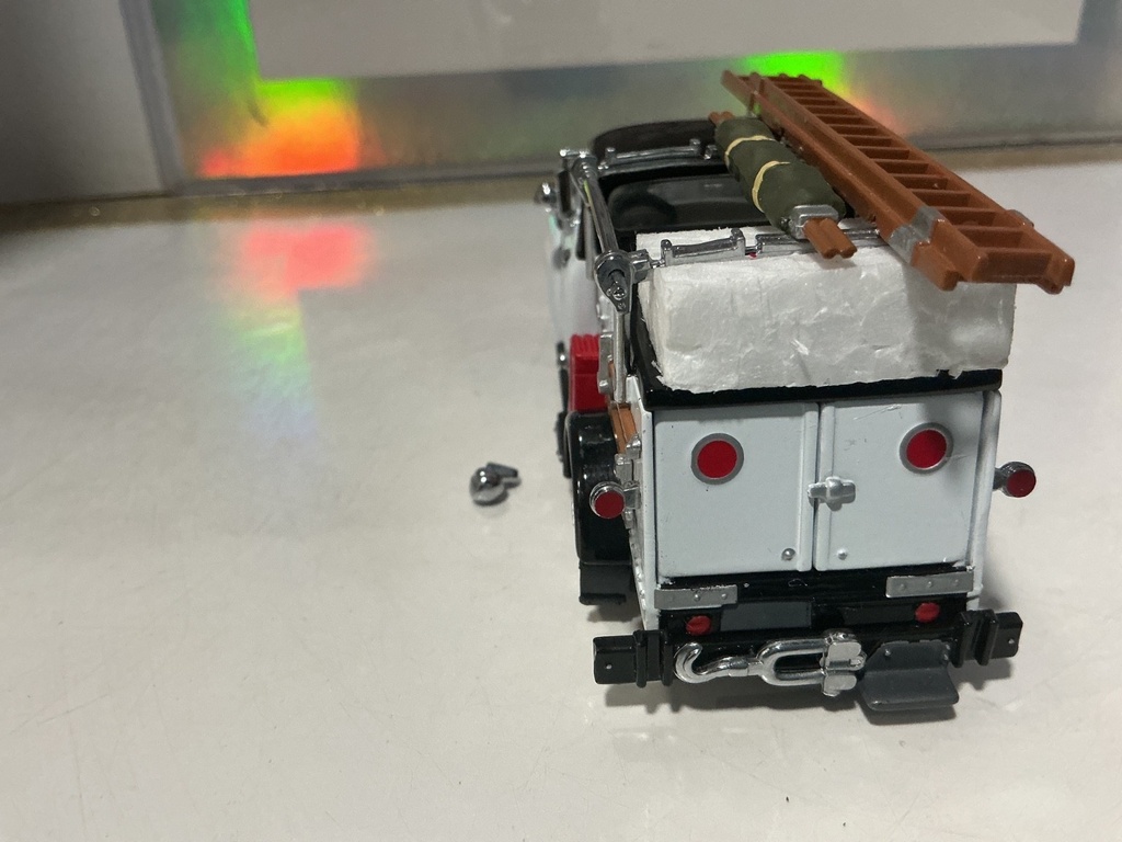 1:43 - MATCHBOX - YYM35187 -  1954 FORD CIVIL DEFENSE TRUCK [BROKEN MIRROR] image