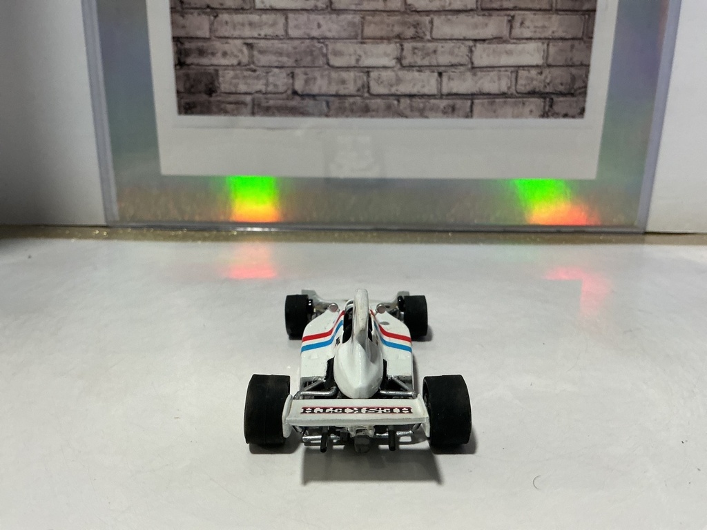 1:43 Hesketh James Hunt #24 image