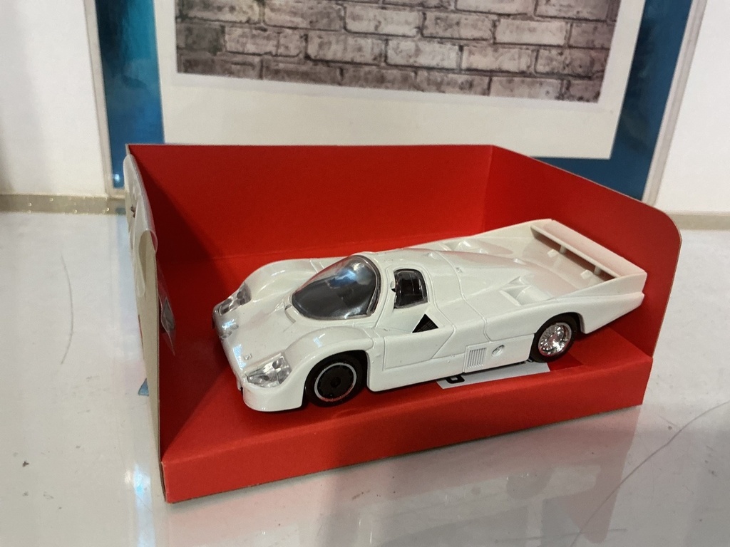 1:43 VITESE PORSHE 956 “MARLBORO” 24H H. DU MANS 1983 image