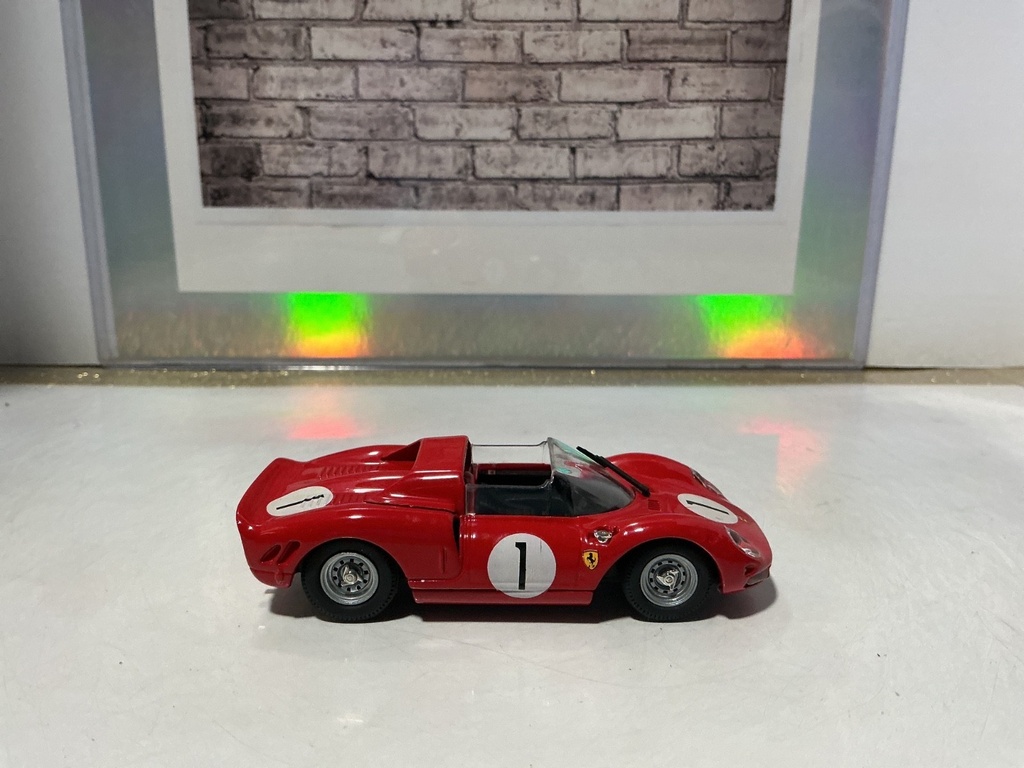 1:43 Model Box Made in Italy Ferrari #1 image
