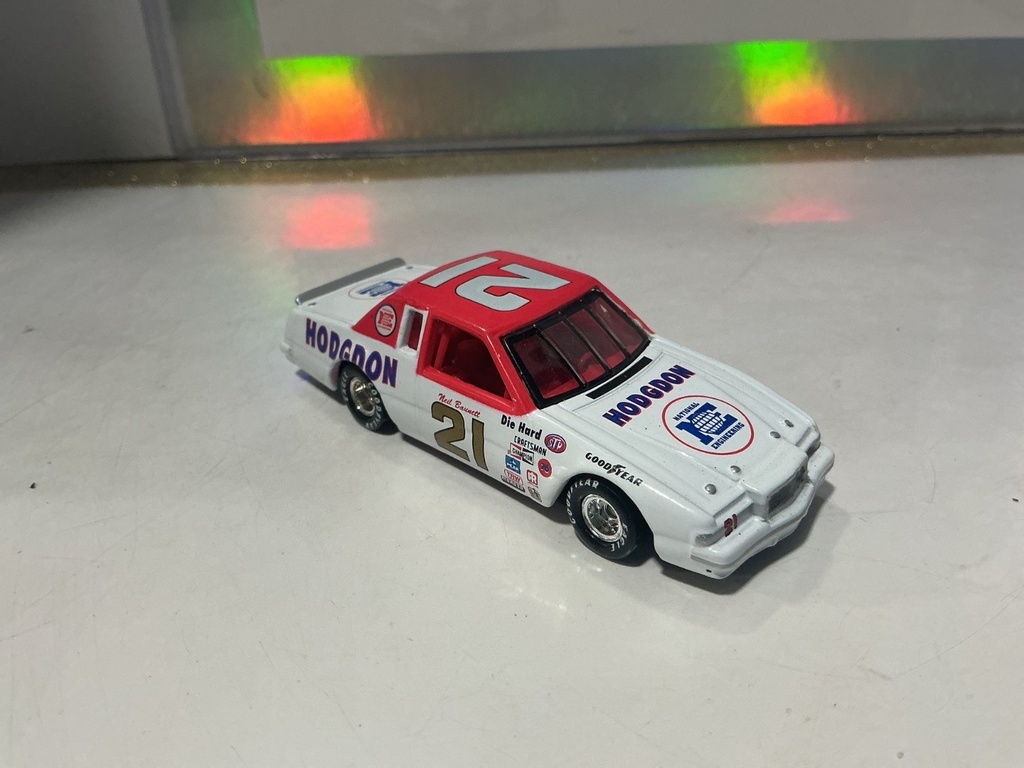 1:43 - ACTION Neil Bonnett #21 Hodgdon Ford Thunderbird image