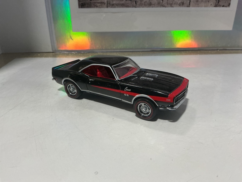 1:43 - MATCHBOX MODELS OF YESTERYEAR ‘68 CAMARO SS396 image