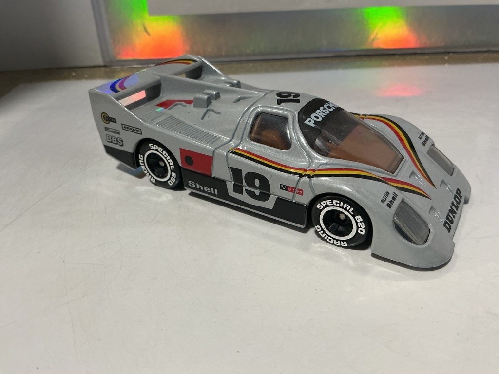 1:43 - MATCHBOX SPECIALS KREMER PORSCHE CKS MATCHBOX image
