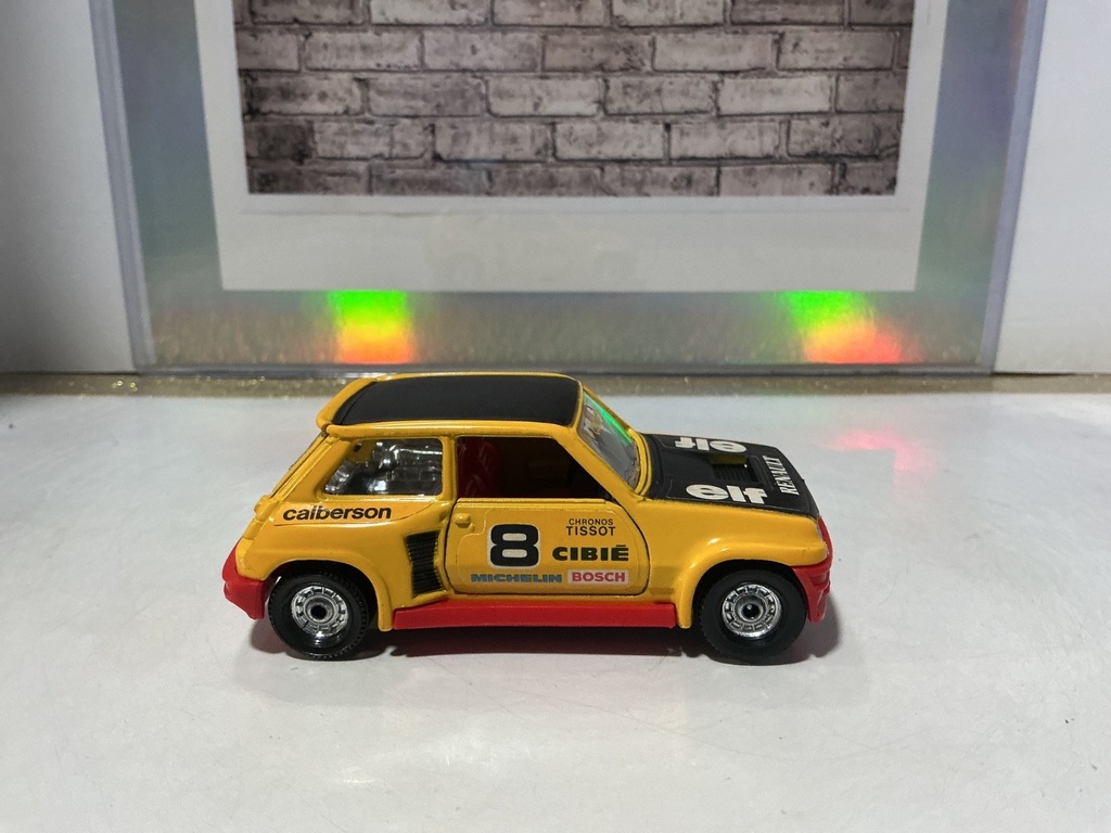 1:43 Corgi Made in Gt. Britain Renault 5 Turbo #8 image