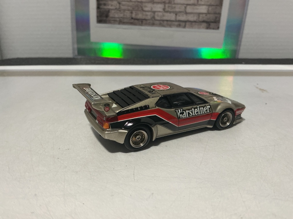 1:43 SOLIDO NO. 1031 04-81 BMW M1 #80 WARSTEINER  [MISSING SPOILER] image