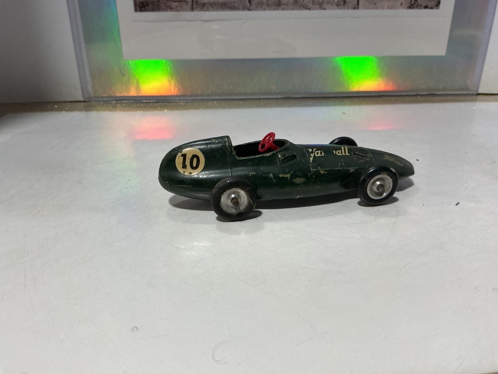 1:43 SOLIDO - MADE IN FRANCE - VANWALL-F1 image