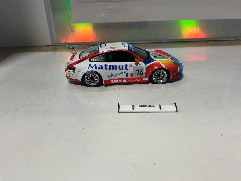 1:43 - Porsche 996 GT3 RSR [MISSIN/BROKE PARTS] image