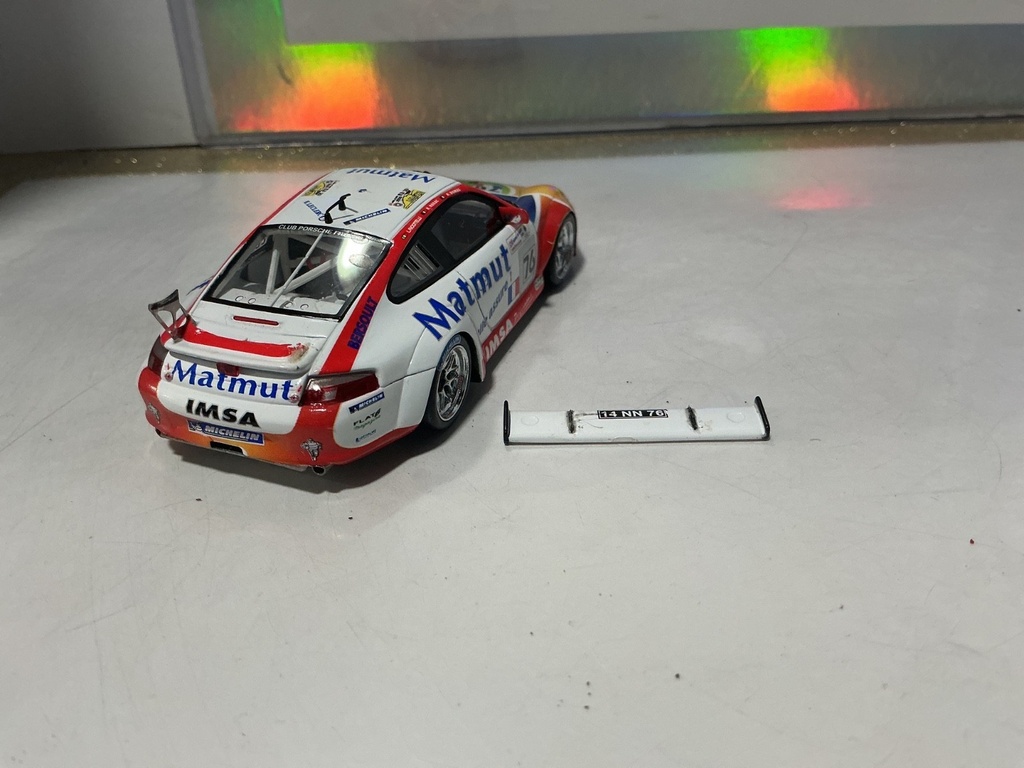 1:43 - Porsche 996 GT3 RSR [MISSIN/BROKE PARTS] image