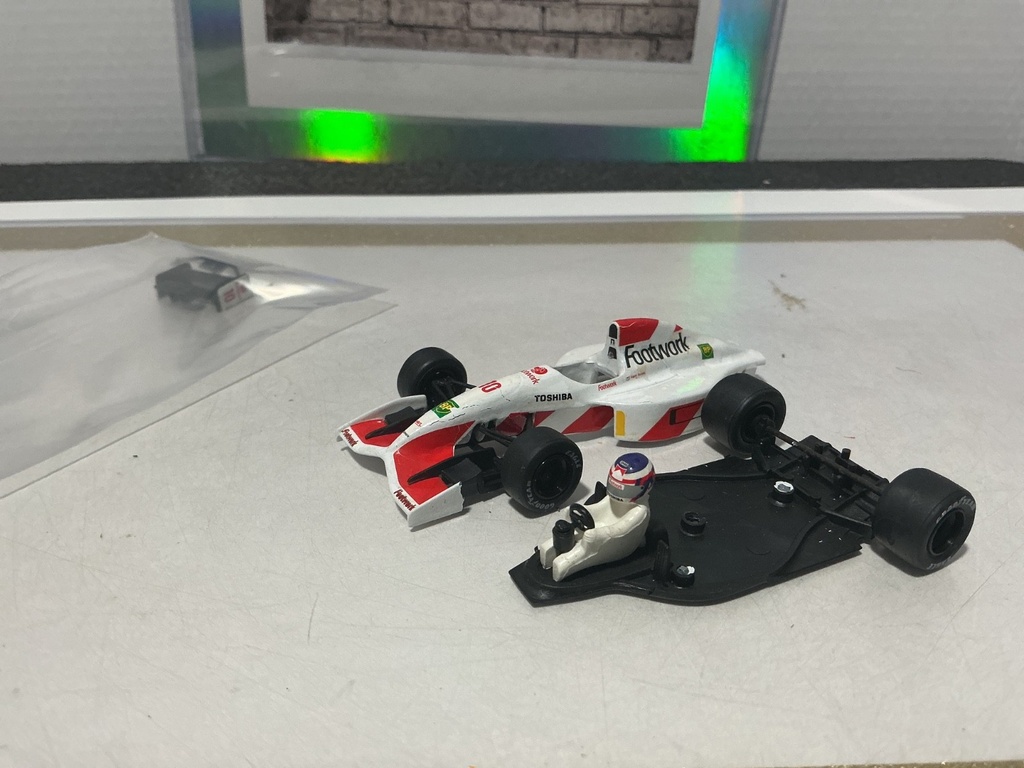 1:43 ONYX FOOTWORK FA 13 [BROKEN] image