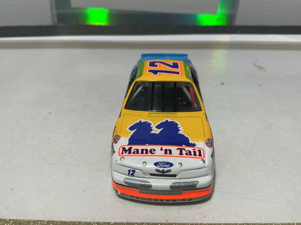 1:43 QUARTZO FORD THUNDERBIRD MANE ‘N TAIL #12  [MISSING FRONT AXLE] image