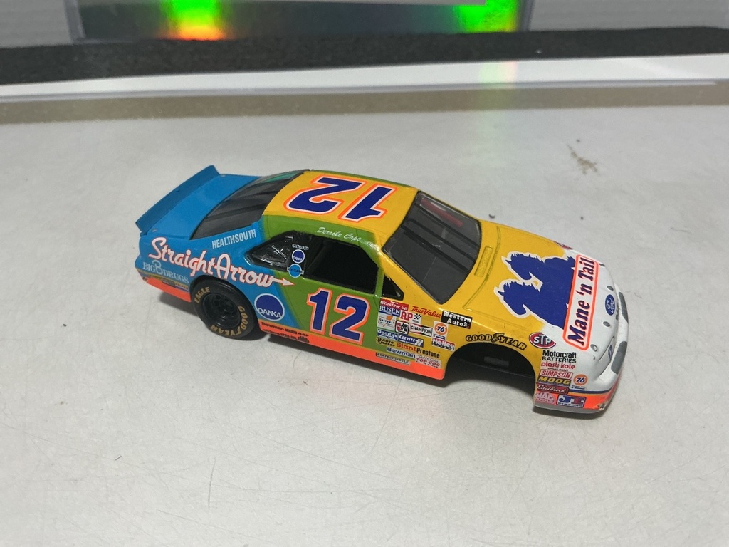 1:43 QUARTZO FORD THUNDERBIRD MANE ‘N TAIL #12  [MISSING FRONT AXLE] image