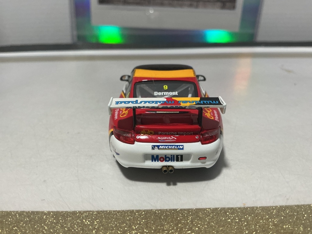 1:43 MINICHAMPS PORSCHE 911 GT3 #9 image