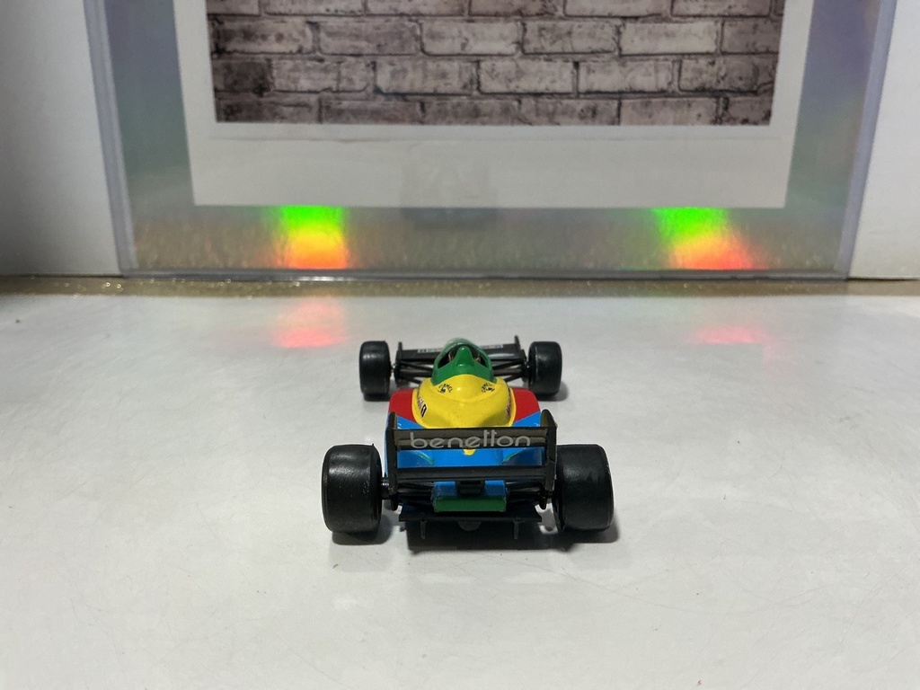 1:43 Onyx Made in Portugal Benetton Ford B 188 #20 image