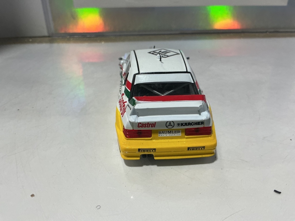 1:43 - MINICHAMPS MERCEDES 190E 2.5 - 16 EVOLUTION NO.2 image