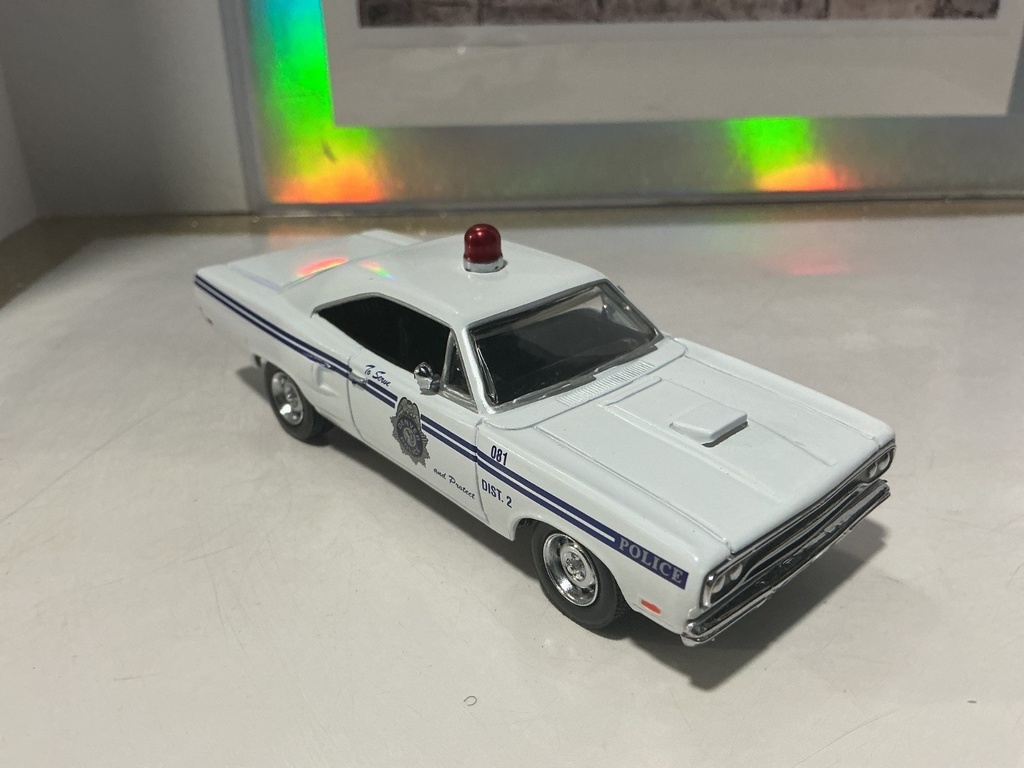 1:43 - MATCHBOX - DYM38022 - 1970 PLYMOUTH ROAD RUNNER image