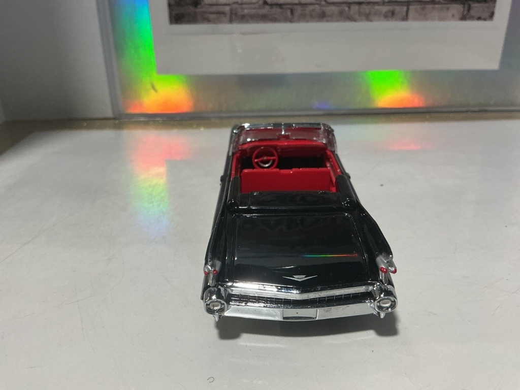 1:43 - MATCHBOX - DYG-05 - CADILLAC 1959 COUPE DE VILLE image