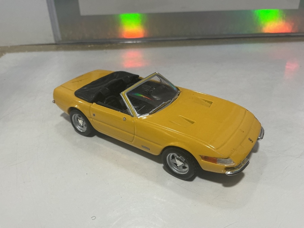 1/43 - HOTWHEELS - DAYTONA 365 GTS SPIDER image