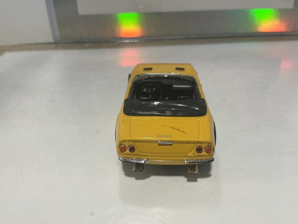 1/43 - HOTWHEELS - DAYTONA 365 GTS SPIDER image