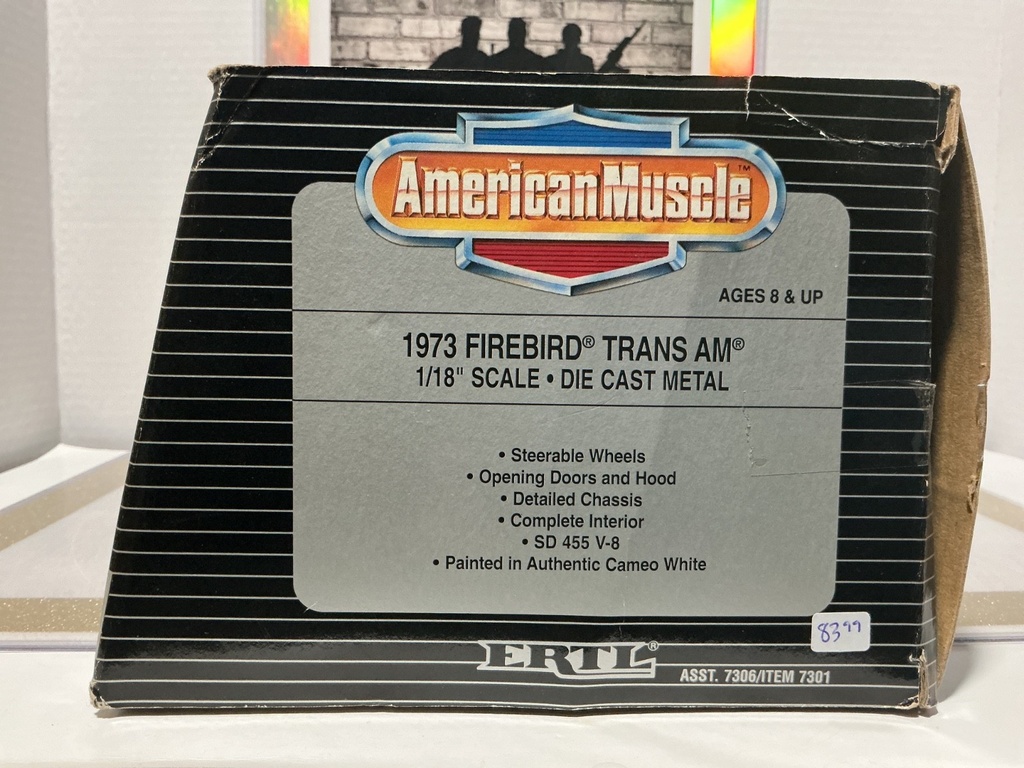 1:18 ERTL 1973 FIREBIRD TRANS AM WHITE ON BLACK [BOX DAMAGED] image