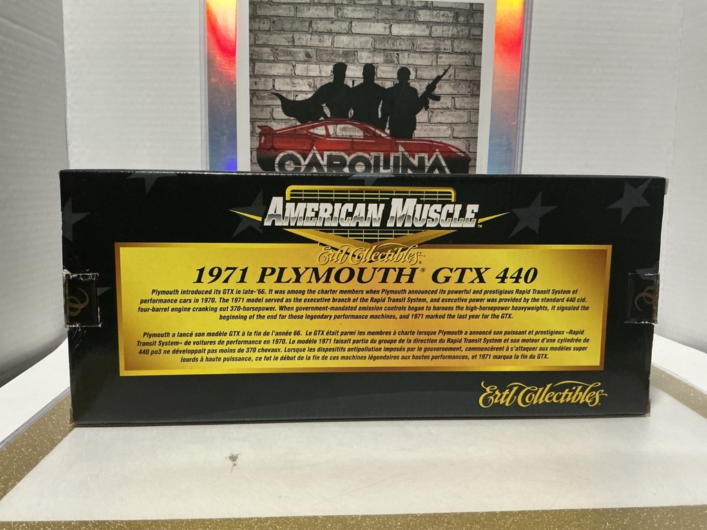 1:18 ERTL 1971 PLYMOUTH GTX 440 YELLOW ON BLACK [DOOR DAMAGED] image