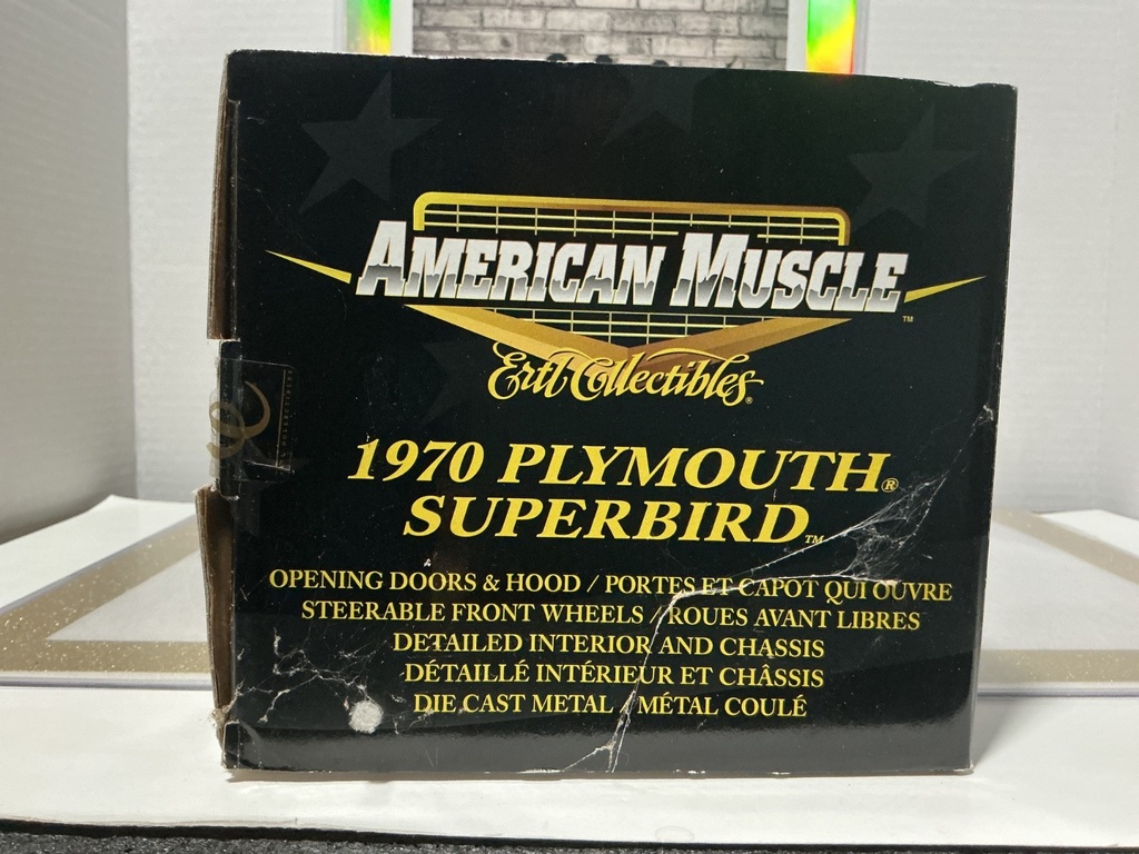 1:18 ERTL HOBBY EDITION 1 OF 5,000 1970 PLYMOUTH SUPERBIRD WHITE ON BLACK image