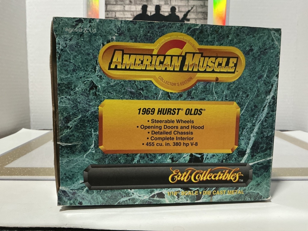 1:18 ERTL - 1969 HURST OLDS WHITE ON BLACK image