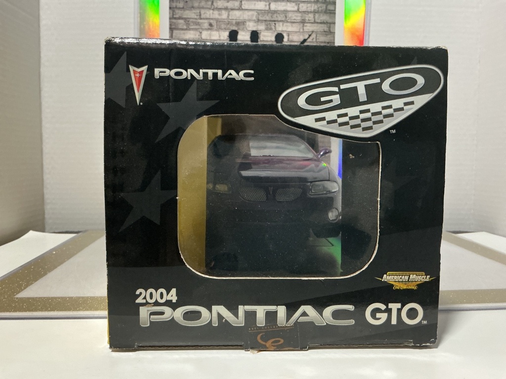 1:18 ERTL COLLECTION EDITION 2004 PONTIAC GTO image