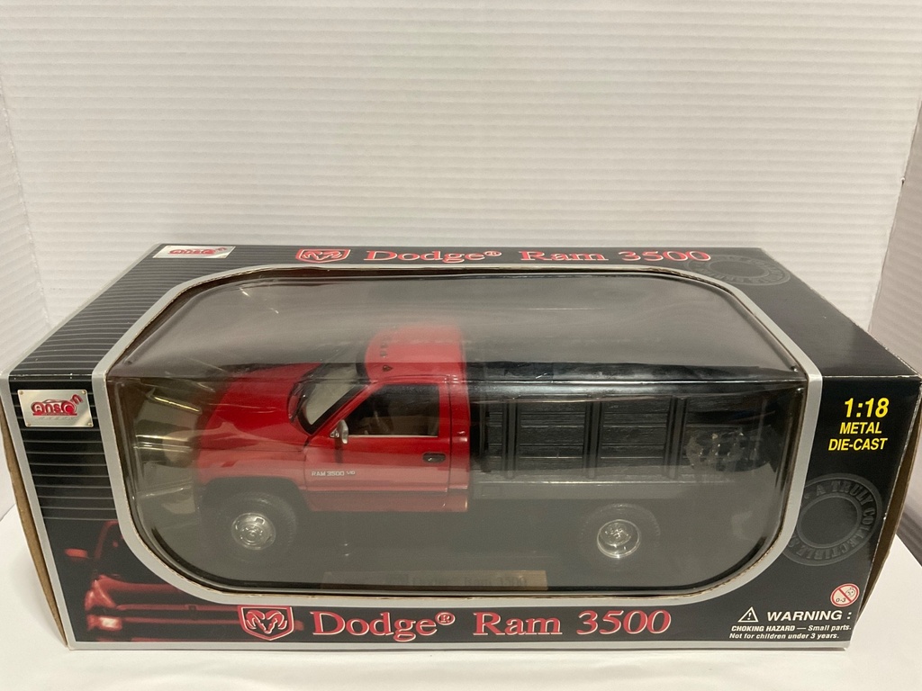 1:18 ANSON DODGE RAM 3500 RED/BLACK ON GREY image