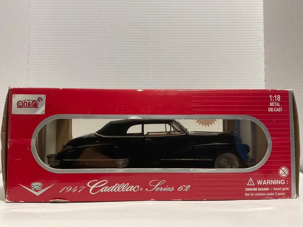 1:18 ANSON 1947 CADILLAC SERIES 62 BLACK ON TAN image